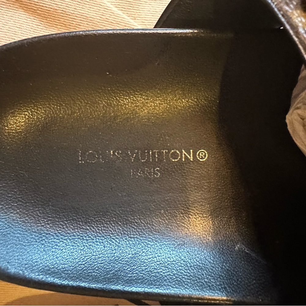 Louis Vuitton Monogram Sandals. Original Receipt, Dust Bags, Box. - Picture 5 of 10